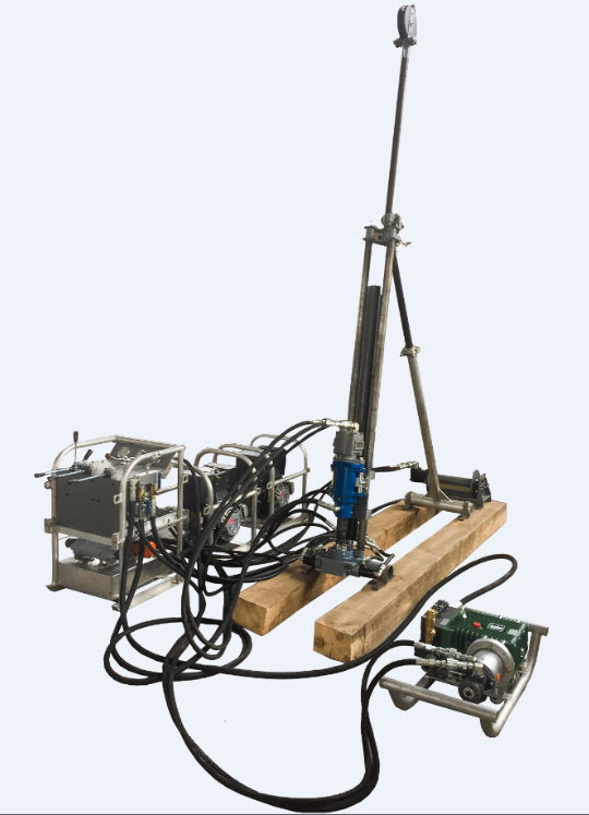 百米鉆機領導品牌—加拿大Transdrill公司TD120便攜式全液壓巖心鉆機.png